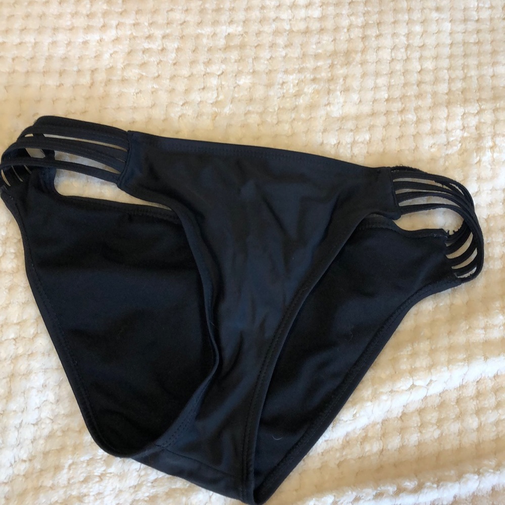 Two piece bikini - Picture 6 of 6